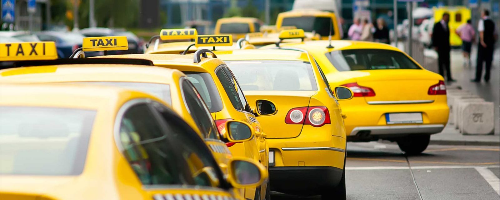 Как выбрать идеальное приложение для вызова такси?