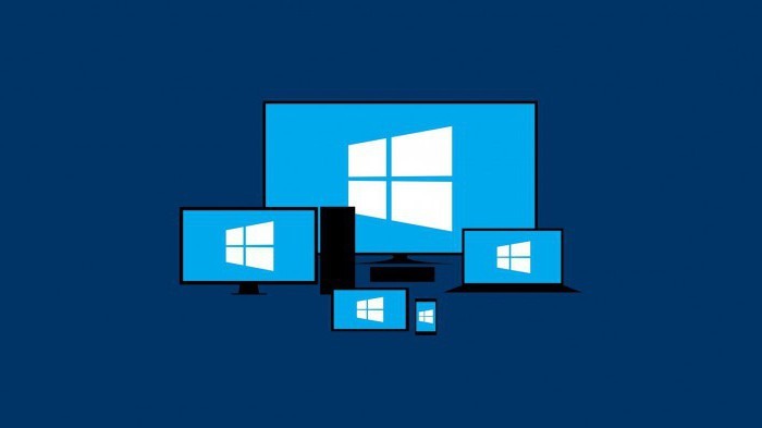 Логотип Windows 10 на экранах разных устройств