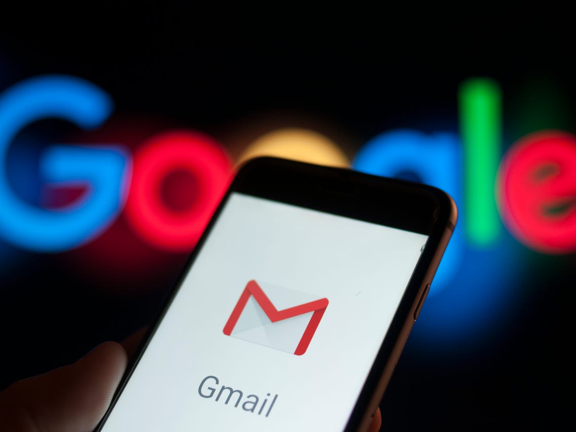 Как изменить отображаемое имя в Gmail