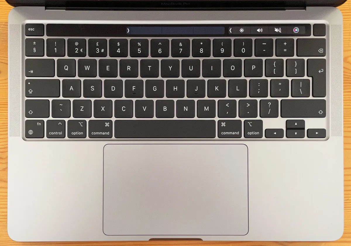 Touch Bar MacBook Pro 2022